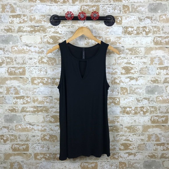 alexander david Tops - Alexander David boutique black key hole front tank